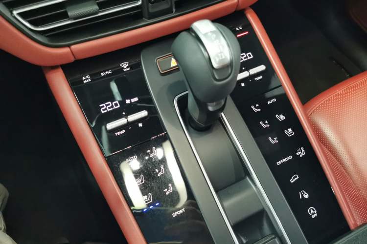 Used Porsche Macan 2023 Macan 2.0T Gear Lever
