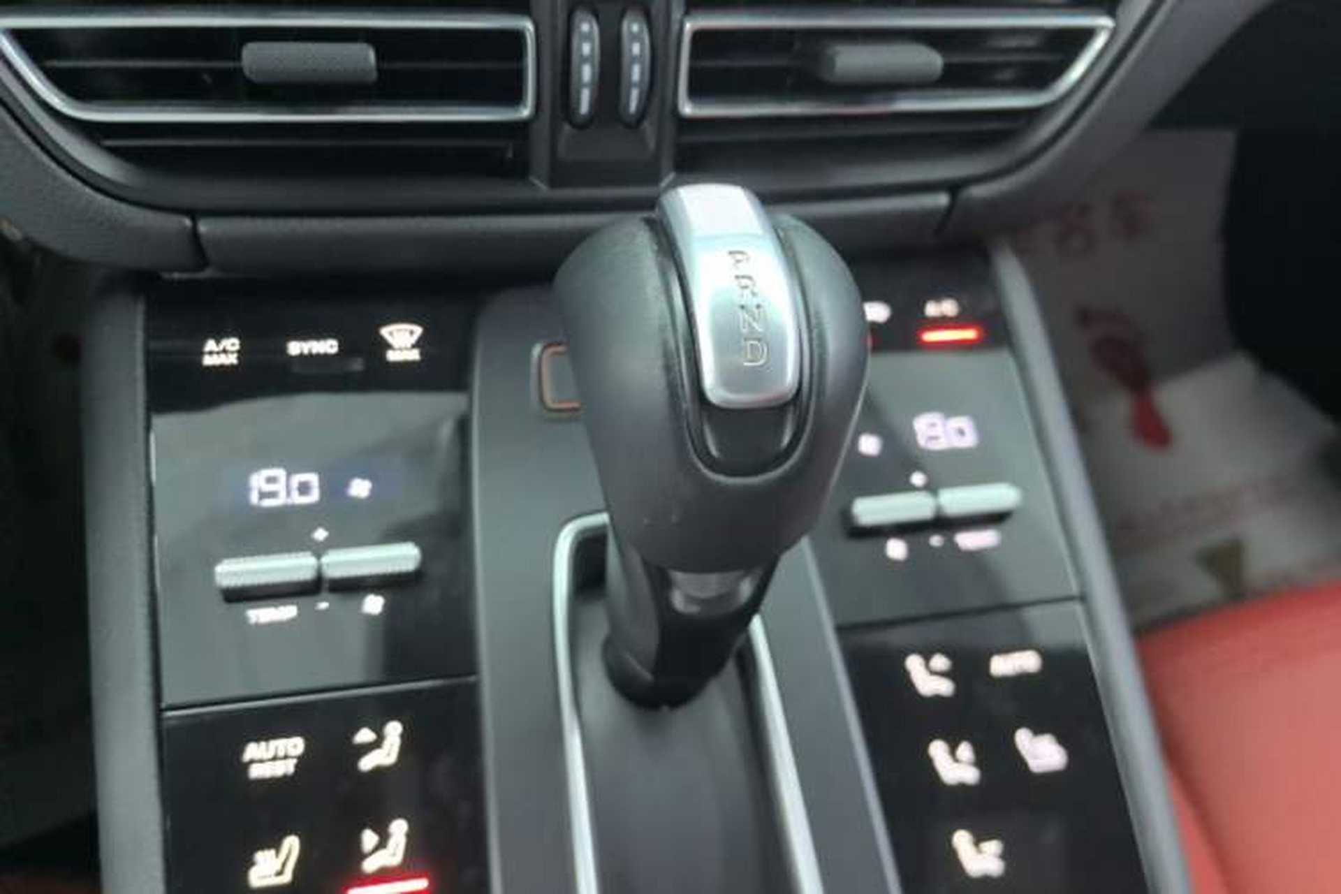 Used Porsche Macan 2023 Macan T 2.0T Gear Lever