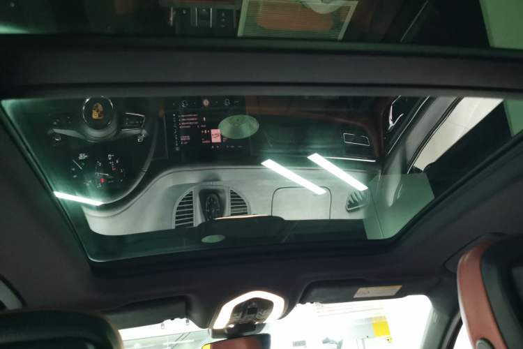 Used Porsche Macan 2023 Macan 2.0T Headliner