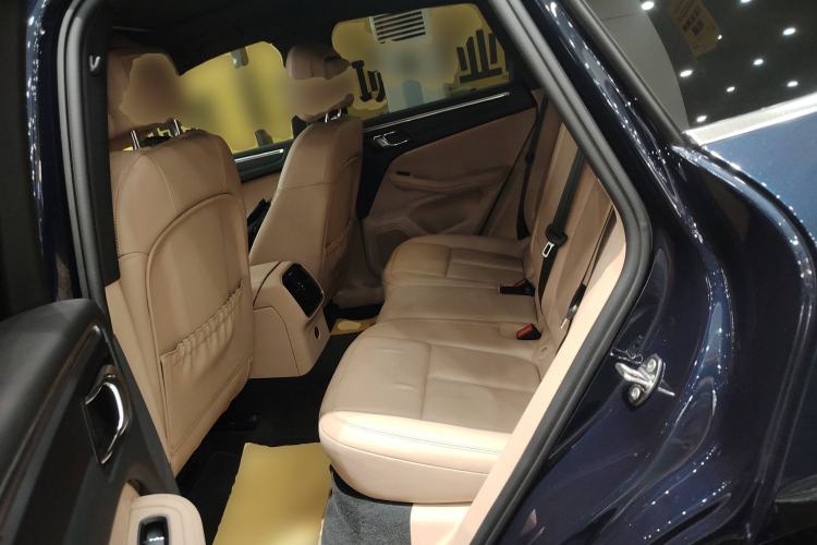 Used Porsche Macan 2023 Macan 2.0T Left Rear Seat