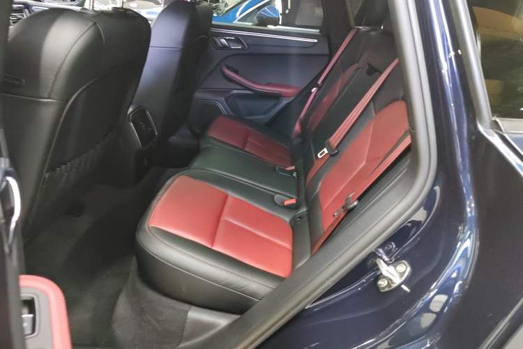 Used Porsche Macan 2023 Macan 2.0T Left Rear Seat