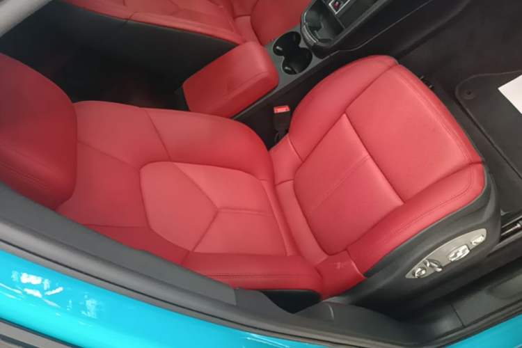 Used Porsche Macan 2023 Macan T 2.0T Right Front Seat