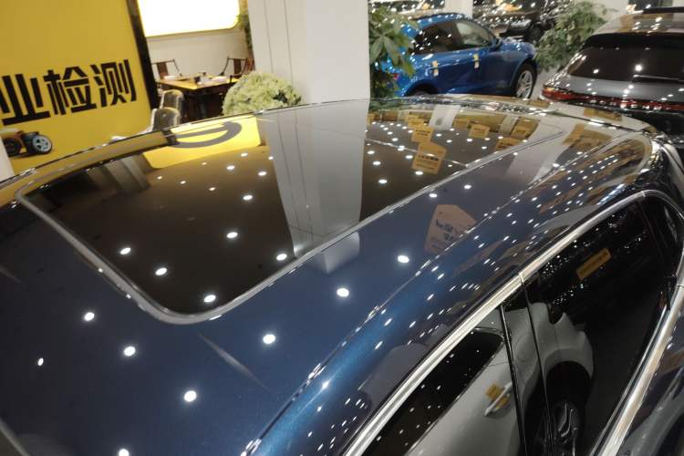 Used Porsche Macan 2023 Macan 2.0T Roof