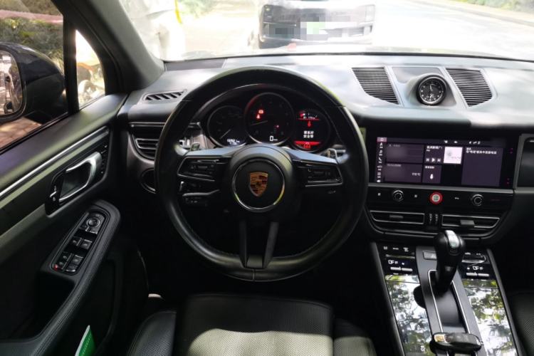 Used Porsche Macan 2023 Macan 2.0T Steering Wheel