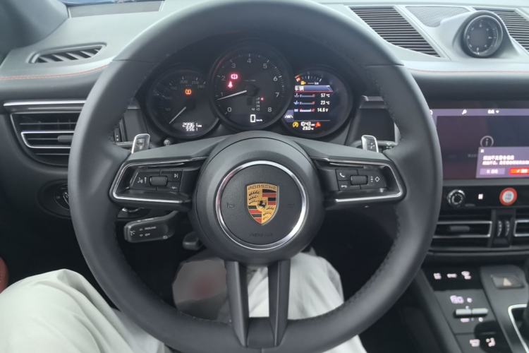 Used Porsche Macan 2023 Macan T 2.0T Steering Wheel