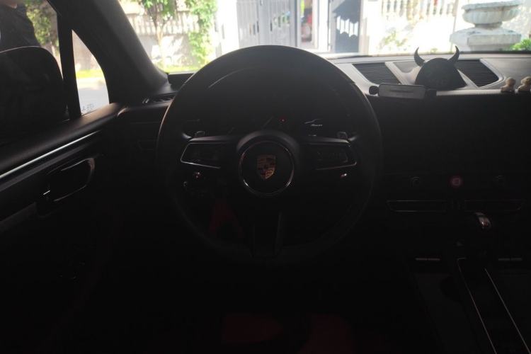 Used Porsche Macan 2023 Macan 2.0T Steering Wheel