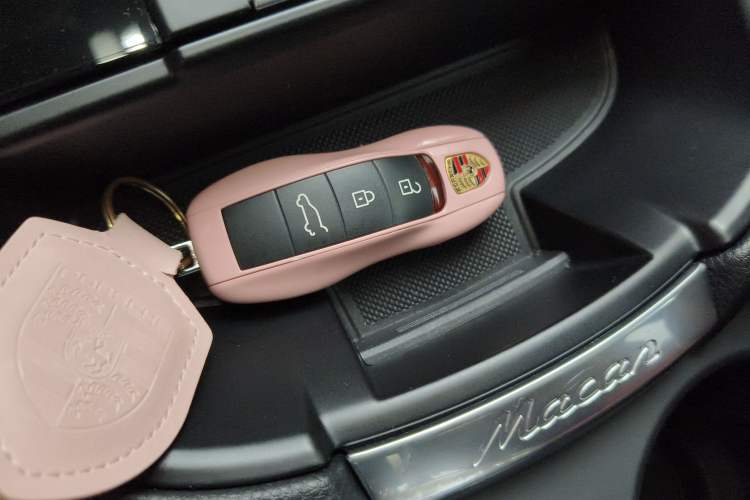 Used Porsche Macan 2023 Macan S 2.9T Vehicle Key