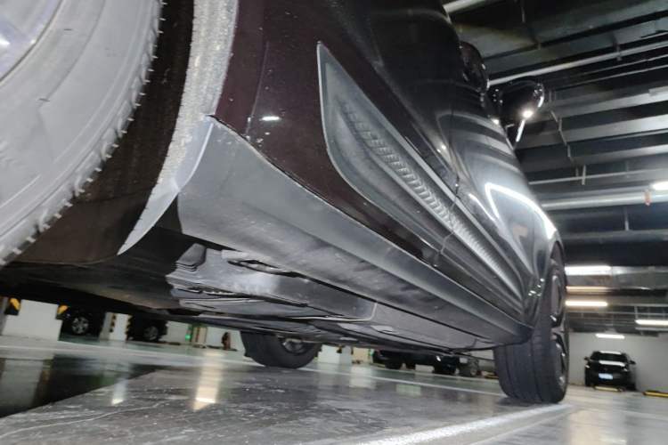 Used Porsche Macan 2023 Macan T 2.0T Chassis Rear Right