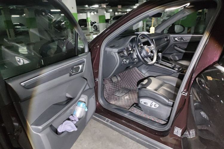 Used Porsche Macan 2023 Macan T 2.0T Driver Seat