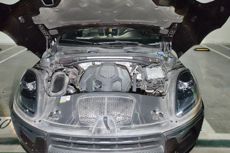 Used Porsche Macan 2023 Macan T 2.0T Engine Bay