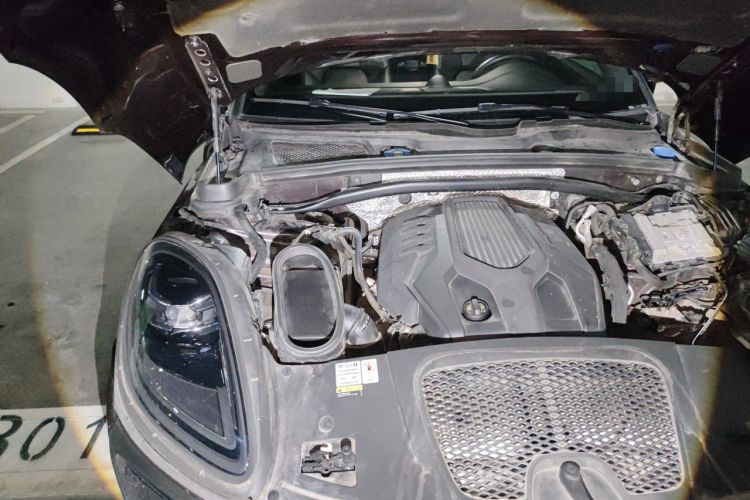 Used Porsche Macan 2023 Macan T 2.0T Engine Bay Right
