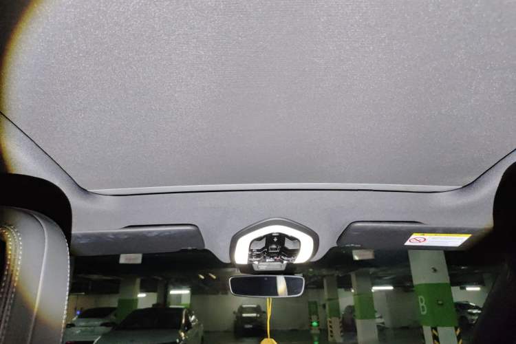 Used Porsche Macan 2023 Macan T 2.0T Headliner