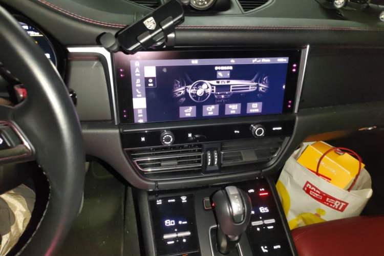Used Porsche Macan 2023 Macan 2.0T Audio And AC Panel