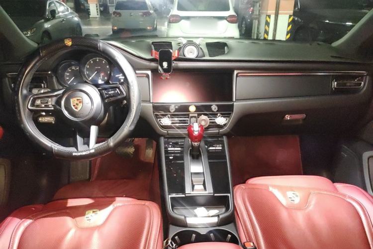 Used Porsche Macan 2023 Macan 2.0T Center Console