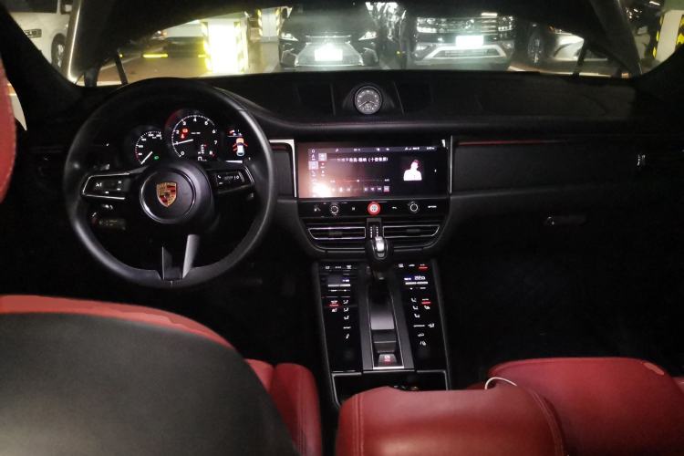 Used Porsche Macan 2023 Macan 2.0T Center Console