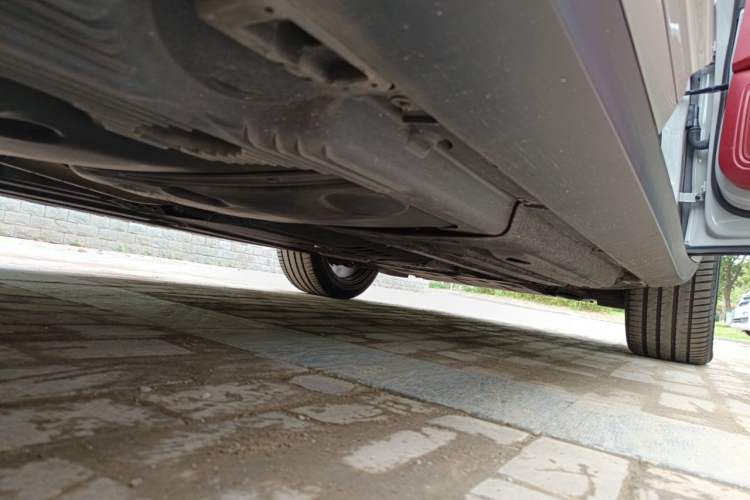 Used Porsche Macan 2023 Macan 2.0T Chassis Rear Right