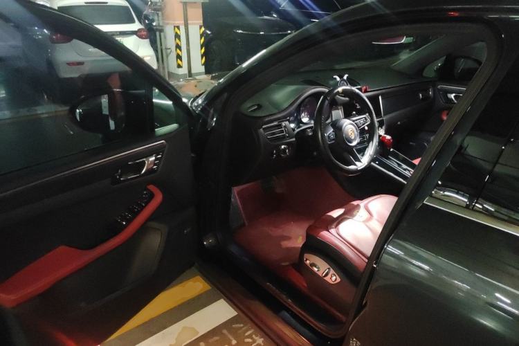 Used Porsche Macan 2023 Macan 2.0T Driver Seat