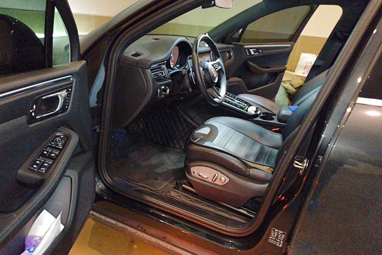 Used Porsche Macan 2023 Macan 2.0T Driver Seat