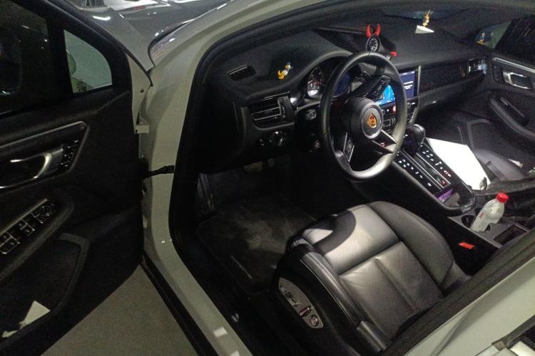 Used Porsche Macan 2023 Macan 2.0T Driver Seat