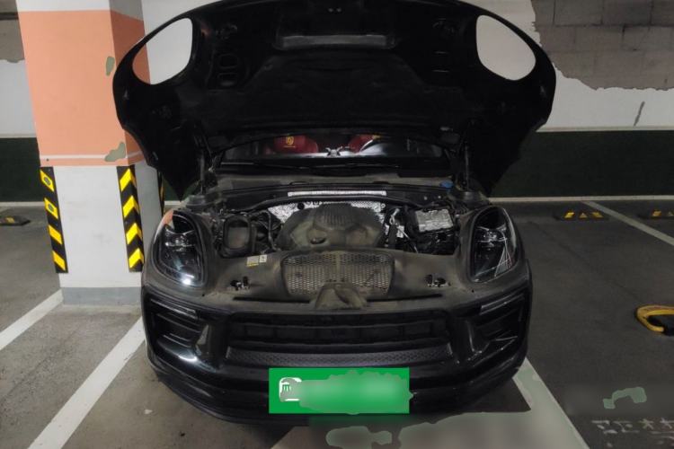 Used Porsche Macan 2023 Macan 2.0T Engine Bay