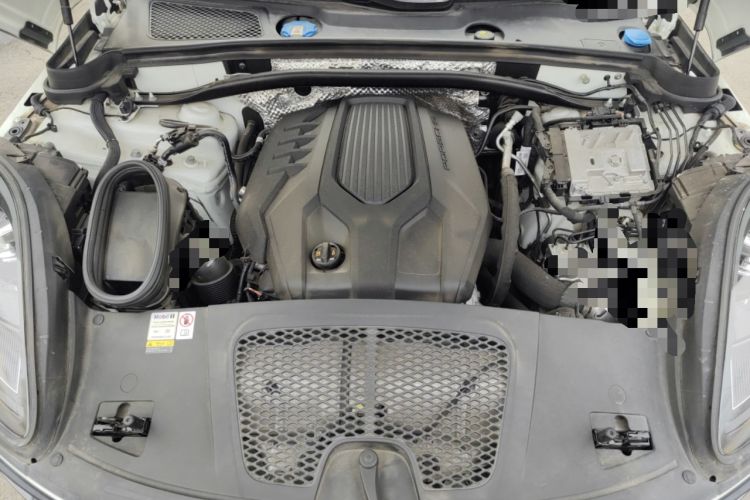 Used Porsche Macan 2023 Macan 2.0T Engine Bay