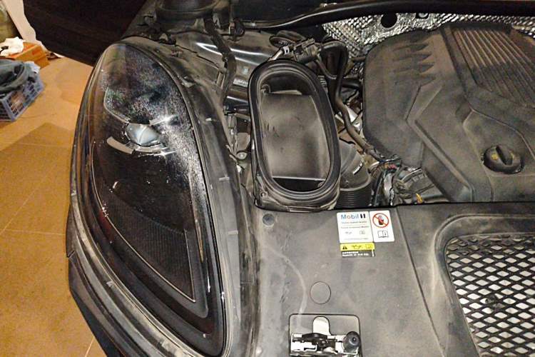 Used Porsche Macan 2023 Macan 2.0T Engine Bay Right