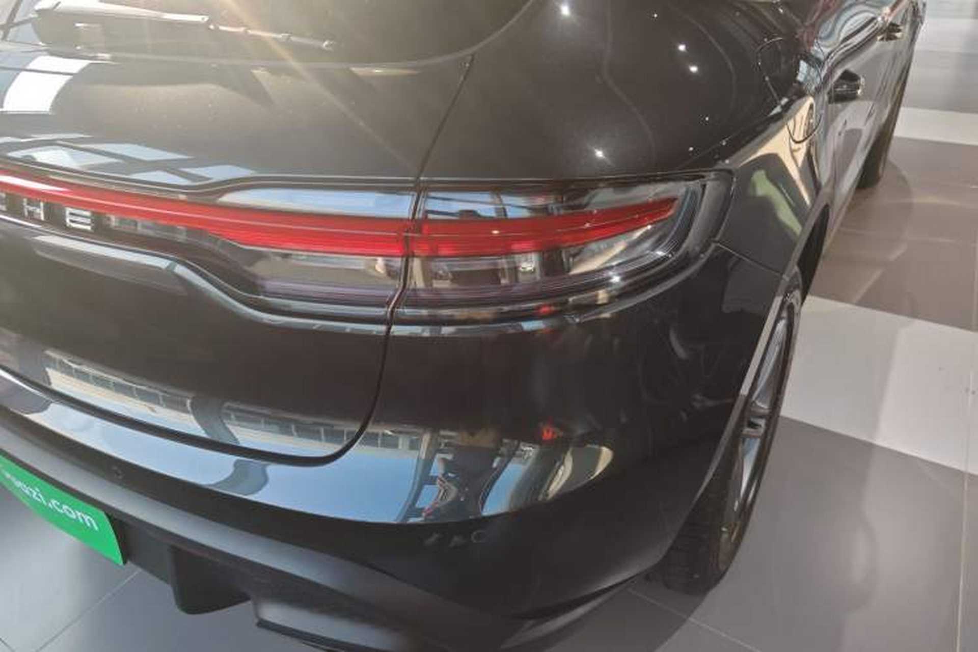 Used Porsche Macan 2023 Macan 2.0T Exterior 6