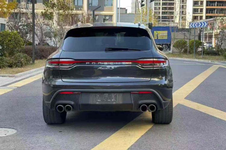 Used Porsche Macan 2023 Macan S 2.9T Exterior 7