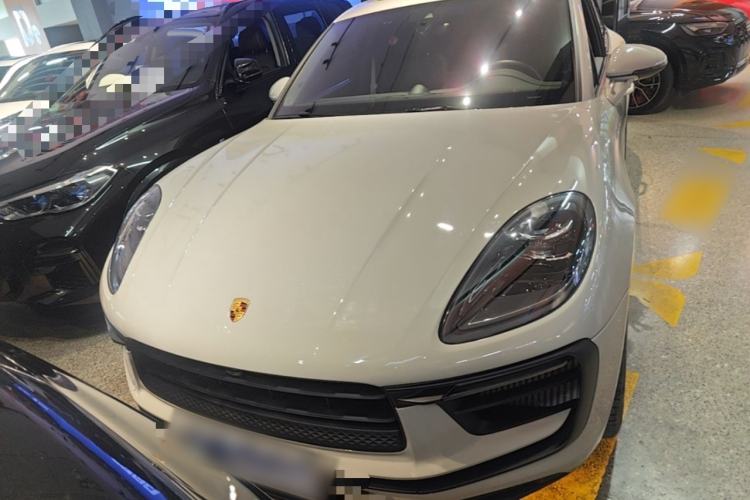 Used Porsche Macan 2023 Macan S 2.9T Front