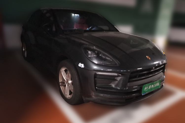 Used Porsche Macan 2023 Macan 2.0T Front Right 45 Deg