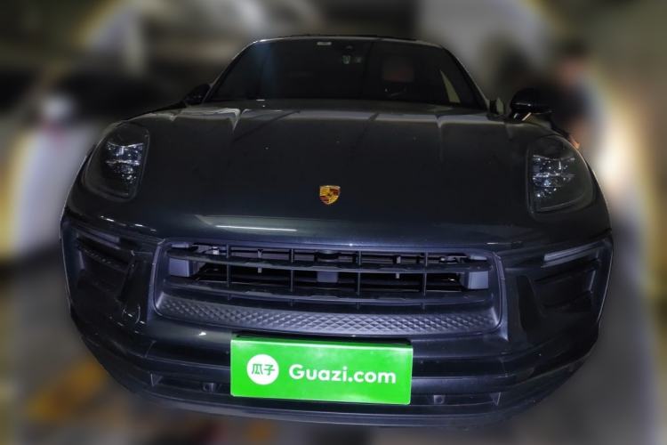 Used Porsche Macan 2023 Macan 2.0T Front