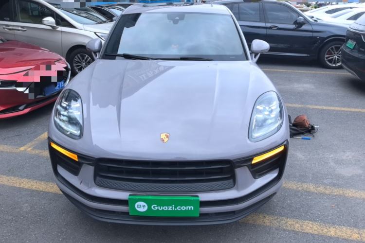 Used Porsche Macan 2023 Macan 2.0T Front