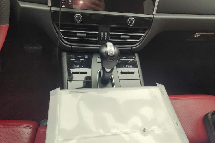 Used Porsche Macan 2023 Macan 2.0T Gear Lever