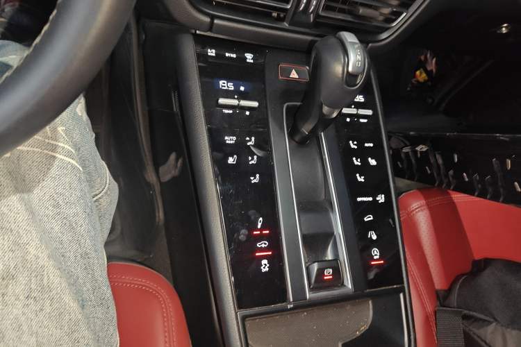 Used Porsche Macan 2023 Macan S 2.9T Gear Lever