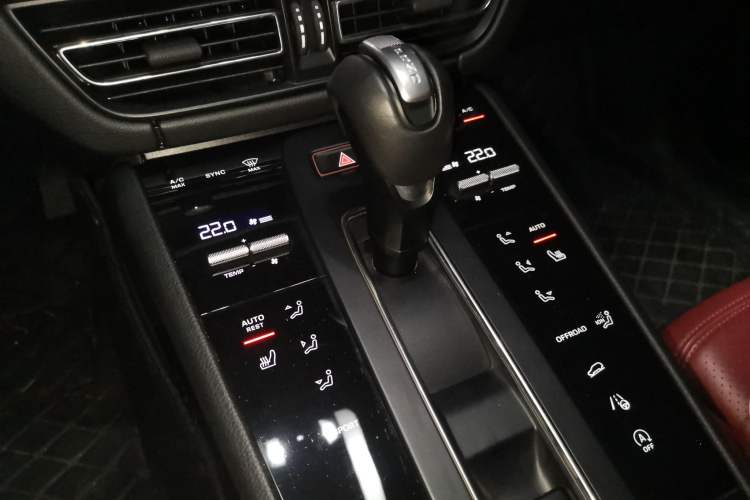 Used Porsche Macan 2023 Macan 2.0T Gear Lever