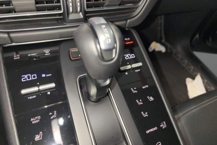 Used Porsche Macan 2023 Macan 2.0T Gear Lever