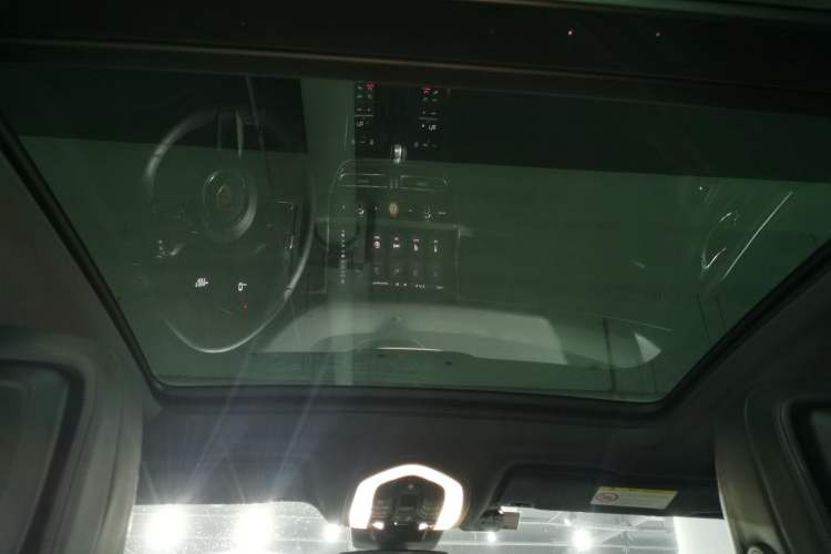 Used Porsche Macan 2023 Macan 2.0T Headliner