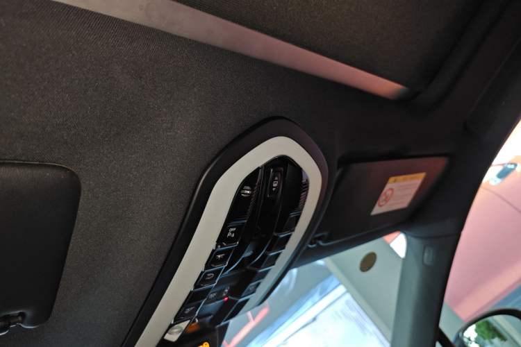 Used Porsche Macan 2023 Macan 2.0T Headliner