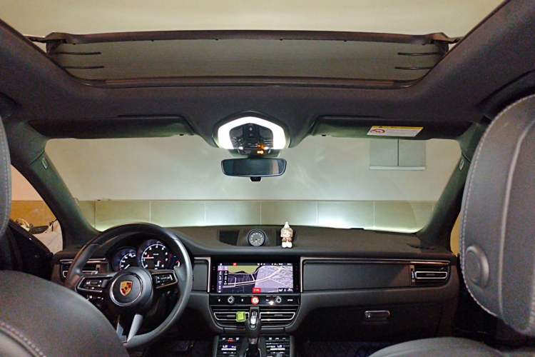 Used Porsche Macan 2023 Macan 2.0T Headliner