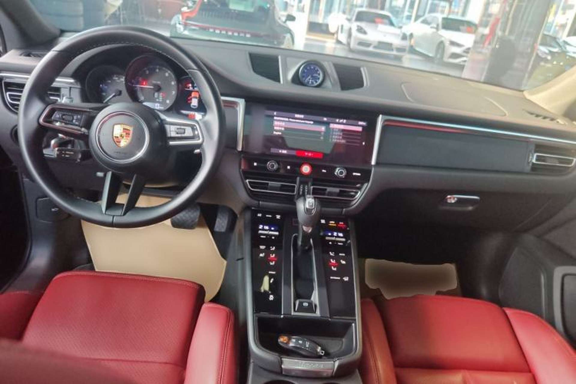 Used Porsche Macan 2023 Macan 2.0T Interior 2