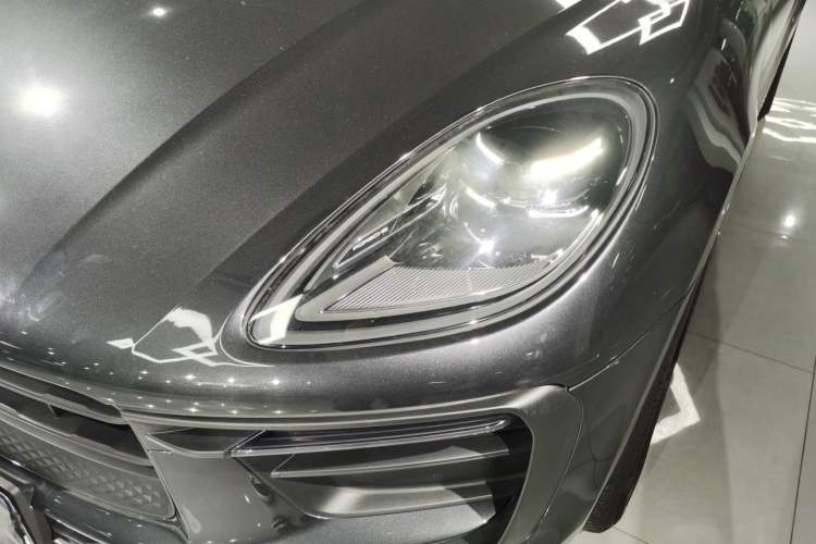 Used Porsche Macan 2023 Macan 2.0T Left Front Headlight