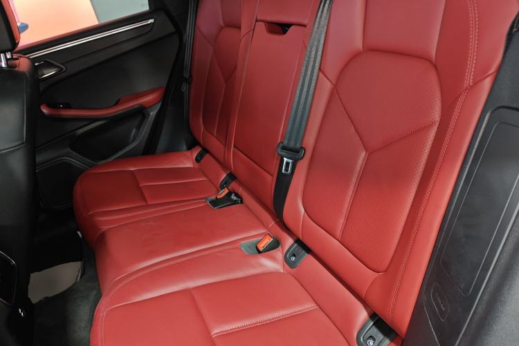 Used Porsche Macan 2023 Macan 2.0T Left Rear Seat