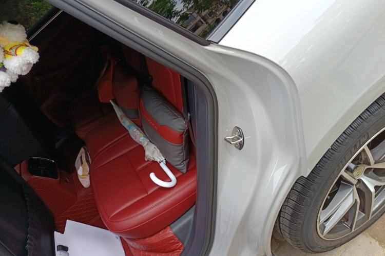 Used Porsche Macan 2023 Macan 2.0T Left Rear Seat