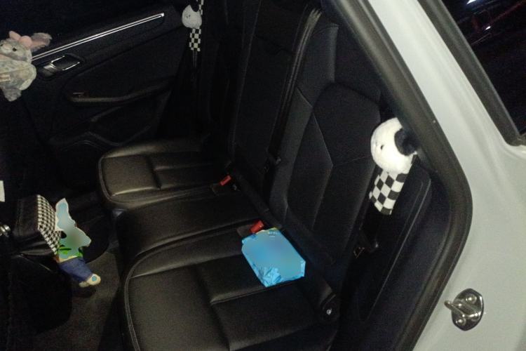 Used Porsche Macan 2023 Macan 2.0T Left Rear Seat