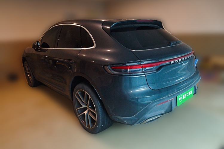 Used Porsche Macan 2023 Macan 2.0T Rear Left 45 Deg