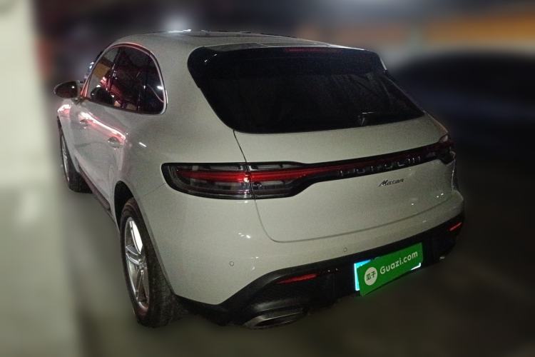 Used Porsche Macan 2023 Macan 2.0T Rear Left 45 Deg