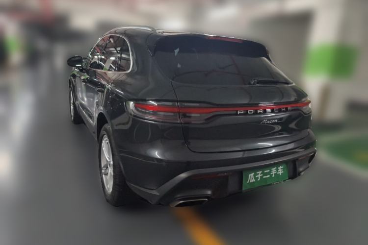 Used Porsche Macan 2023 Macan 2.0T Rear Left 45 Deg