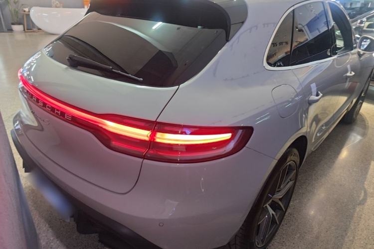 Used Porsche Macan 2023 Macan S 2.9T Rear Right 45 Deg