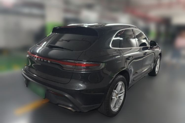 Used Porsche Macan 2023 Macan 2.0T Rear Right 45 Deg