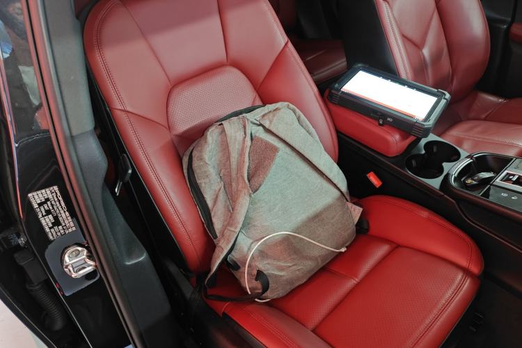 Used Porsche Macan 2023 Macan 2.0T Right Front Seat